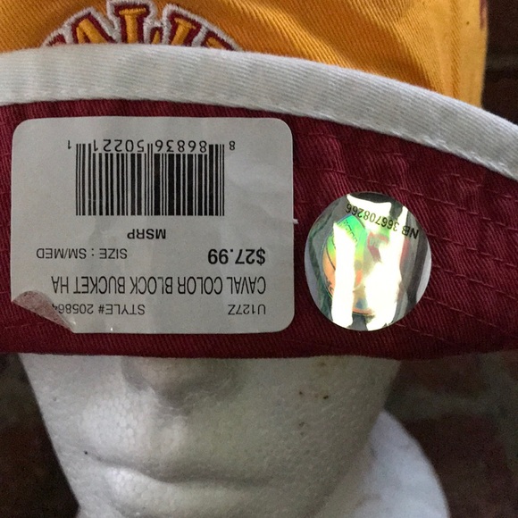 Mitchell and Ness Cleveland Cavaliers Bucket Hat - Picture 5 of 5